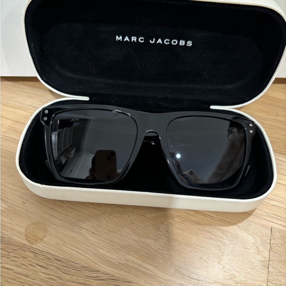Marc Jacobs Sunglasses Black